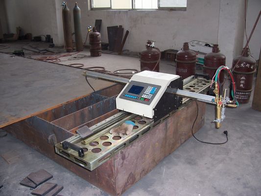 دستگاه برش شعله قابل حمل CNC، ماشین قطب نور برای برش ورق برش پایه